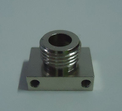 激光器<div   id=